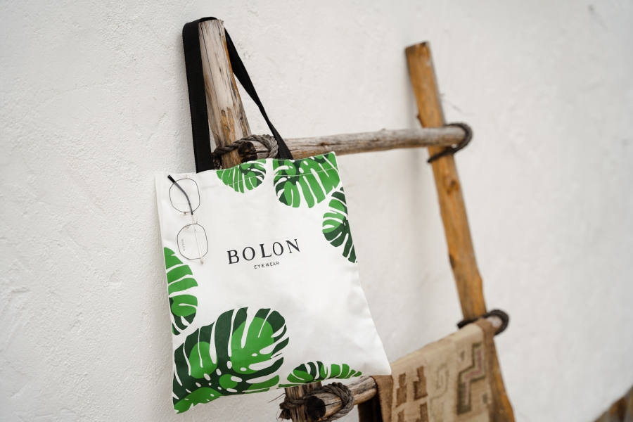 BOLON ชวนพักสายตา จะมองต้นไม้ใบหญ้าหรือกระเป๋าผ้าญาญ่าบ้างก็ได้นะ!