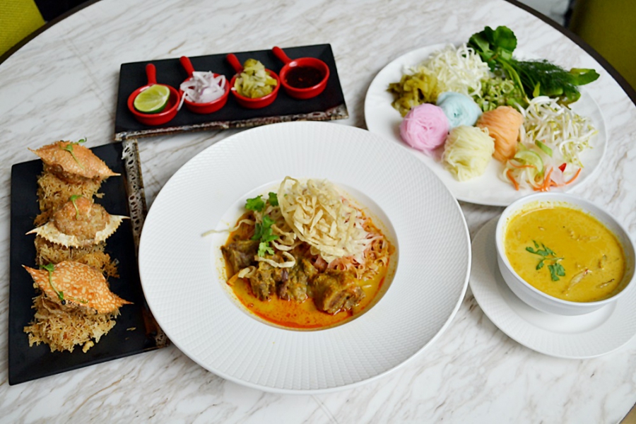 รีวิว ร้านอาหาร คลาสสิครูมคาเฟ่แอนด์ไดนิ่ง ถนนเพชรบุรีตัดใหม่