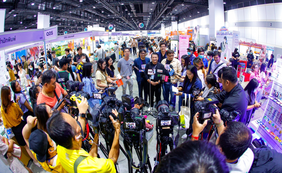 ประสบความสำเร็จอย่างล้นหลาม คลื่นมหาชนคนอ่านหนังสือ แห่ร่วมงานมหกรรมหนังสือระดับชาติ ครั้งที่ 28 กวาดรายได้ทะลุ 400 ล้านบาท พร้อมเดินหน้าโปรเจกต์ใหญ่ เตรียมสัญจรเอาใจนักอ่าน 4 ภาคทั่วไทย