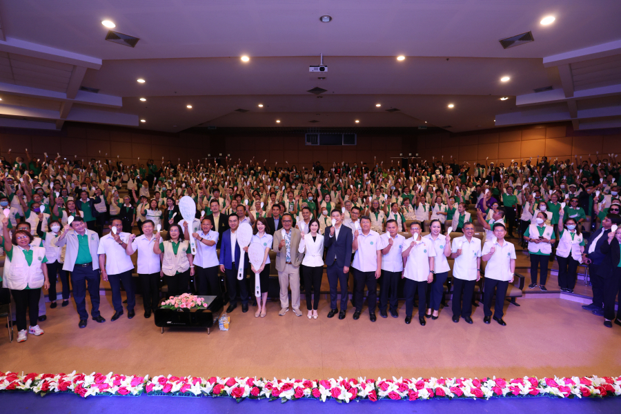 “สมศักดิ์” เปิดงาน “คาร์บพอดี สุขภาพดี ลดเสี่ยง ลดโรค NCDs” ดัน อสส. ขับเคลื่อนคนกรุงฯ ลดเสี่ยงโรค NCDs