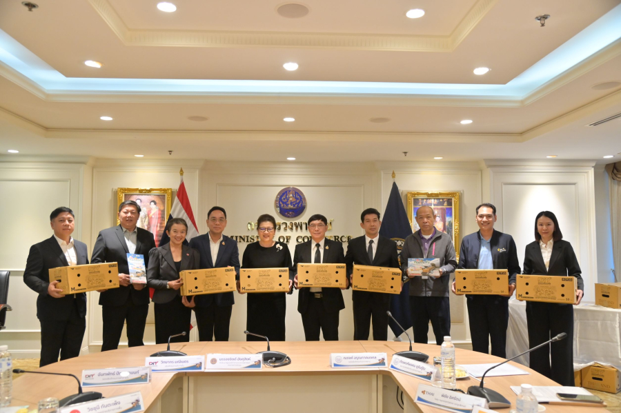 “พาณิชย์” ผนึก “คมนาคม” 7 สายการบิน กระจายผลไม้ผ่านท่าอากาศยาน ให้ผู้โดยสารโหลดผลไม้ฟรี 10 กก. เริ่ม 1 ก.ย. 69 – 31 ส.ค. 70
