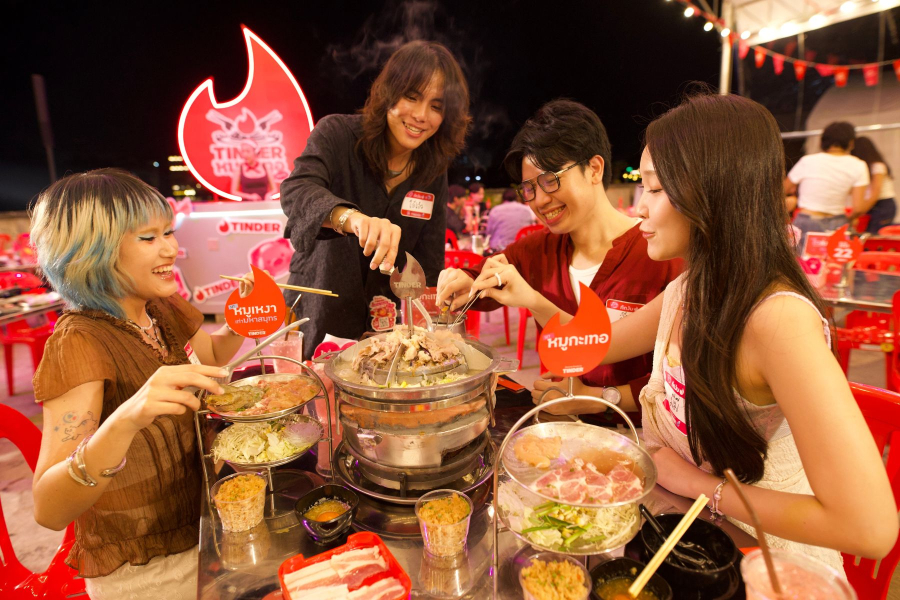 “Tinder®” ชวนทุกคนมา “หมูกะเทอ Party” มิติใหม่ของการกินหมูกระทะ ชวนเพื่อนมาร่วมสนุกหรือเปิดโอกาสทำความรู้จักเพื่อนใหม่ในชีวิตจริง