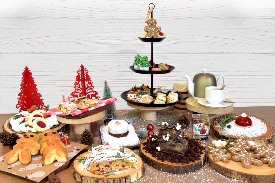 “ริมคลองคาเฟ่” เมอเวนพิค บีดีเอ็มเอส เวลเนส รีสอร์ท เนรมิตเทศกาลคริสมาตส์สไตล์สวิส ใจกลางกรุงเทพฯ