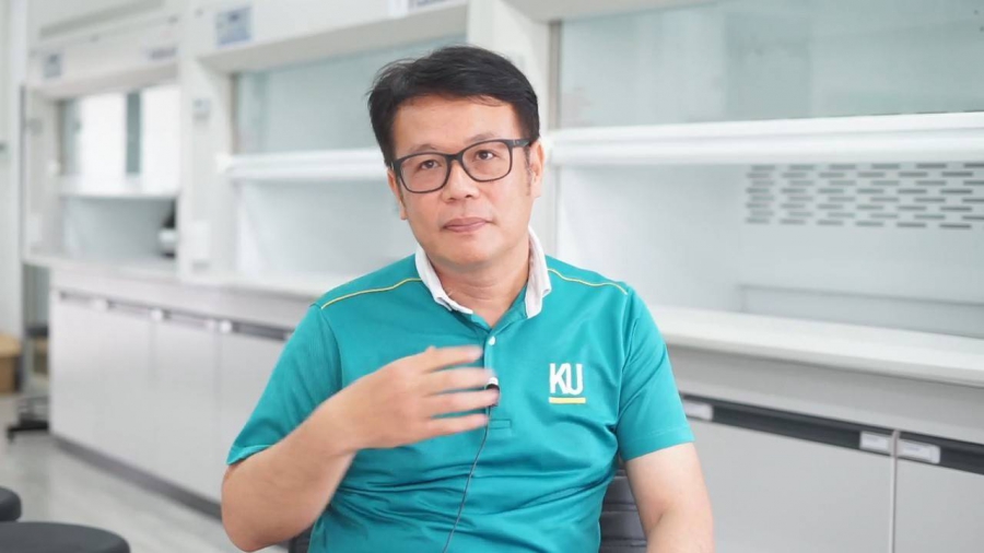 “สหกรณ์การเลี้ยงปศุสัตว์ กรป.กลาง โพนยางคำ สกลนคร” ปลื้ม!! “ทีมนักวิจัย ม.เกษตรศาสตร์ สกลนคร” ที่มีไอเดียเด็ดสร้างมูลค่าเพิ่มจากหนังโคขุนโพนยางคำ สู่เครื่องหนังย้อมด้วยสีครามธรรมชาติ