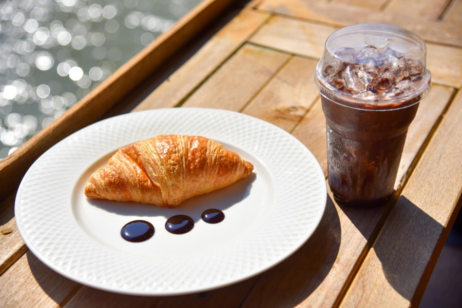 รีวิว Cabin 4 Restaurant & Cafe