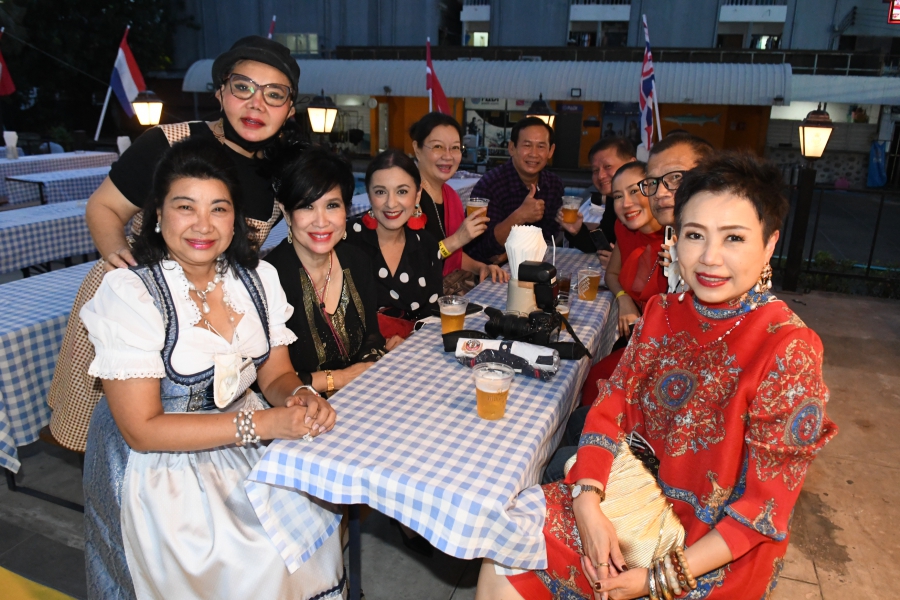 Grand Opening Bei Otto The German Institution