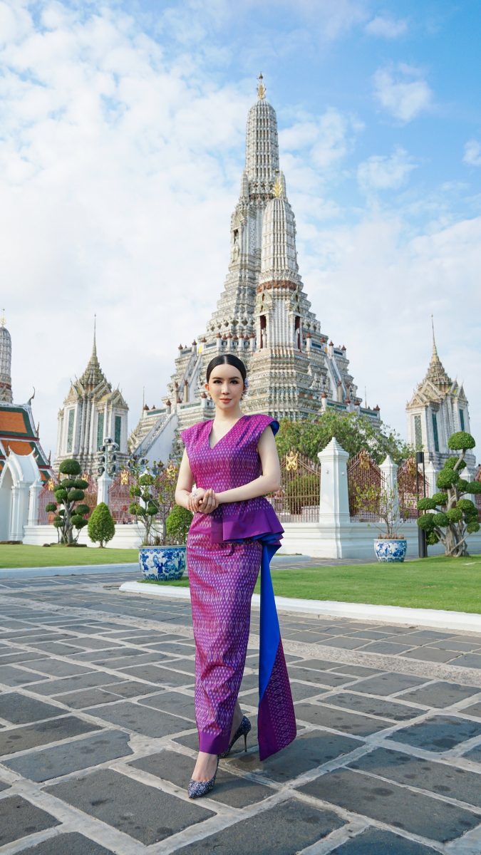 “โปรเจกต์ รันเวย์ ไทยแลนด์” เจิดจรัส ไทยแลนด์โอนลี่ เปิดตัว 15 ดีไซเนอร์สุดปัง ปักหมุดแจกโจทย์สุดท้าทาย ณ วัดอรุณฯ เริ่ม 7 พ.ค.นี้ ทางช่อง JKN18