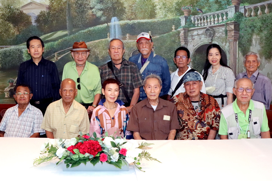 ชมรมช่างภาพสื่อมวลชนอาวุโสสังสรรค์ นัดสังสรรค์สมาชิก โรงแรมดิ เอมเมอรัลด์