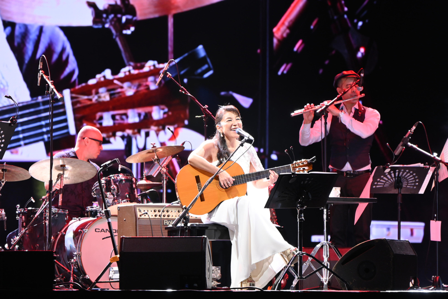 ราชินีบอสซาโนว่าระดับตำนาน Lisa Ono จัดคอนเสิร์ต​พิเศษกลางกรุงฯ ชวนแฟนคลับร่วมดื่มด่ำเสียงดนตรี ลิ้มรสอาหารอร่อยที่ Phenix ใน “I Wish You Love: Lisa Ono Greatest Hits Live in Bangkok”​