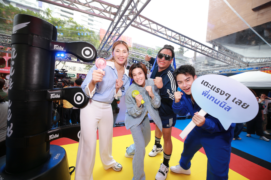 ฮาตาริ สร้างปรากฏการณ์การเชียร์สุดยิ่งใหญ่ ส่งเสียงเชียร์ไทย ลอยไกลถึงปารีส กับ “#พัดไทยให้ไกลกว่าเดิม”