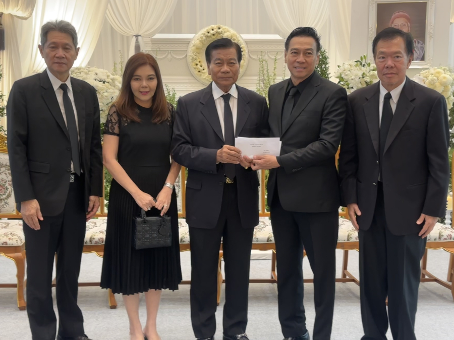 กำธร วังอุดม อดีตประธาน(ชวพน.) ร่วมในพิธีบำเพ็ญกุศลศพ วัดพระศรีมหาธาตุฯบางเขน คุณแม่สมทรง ยศะทัตต์ แก่ วรพจน์ ยศะทัตต์